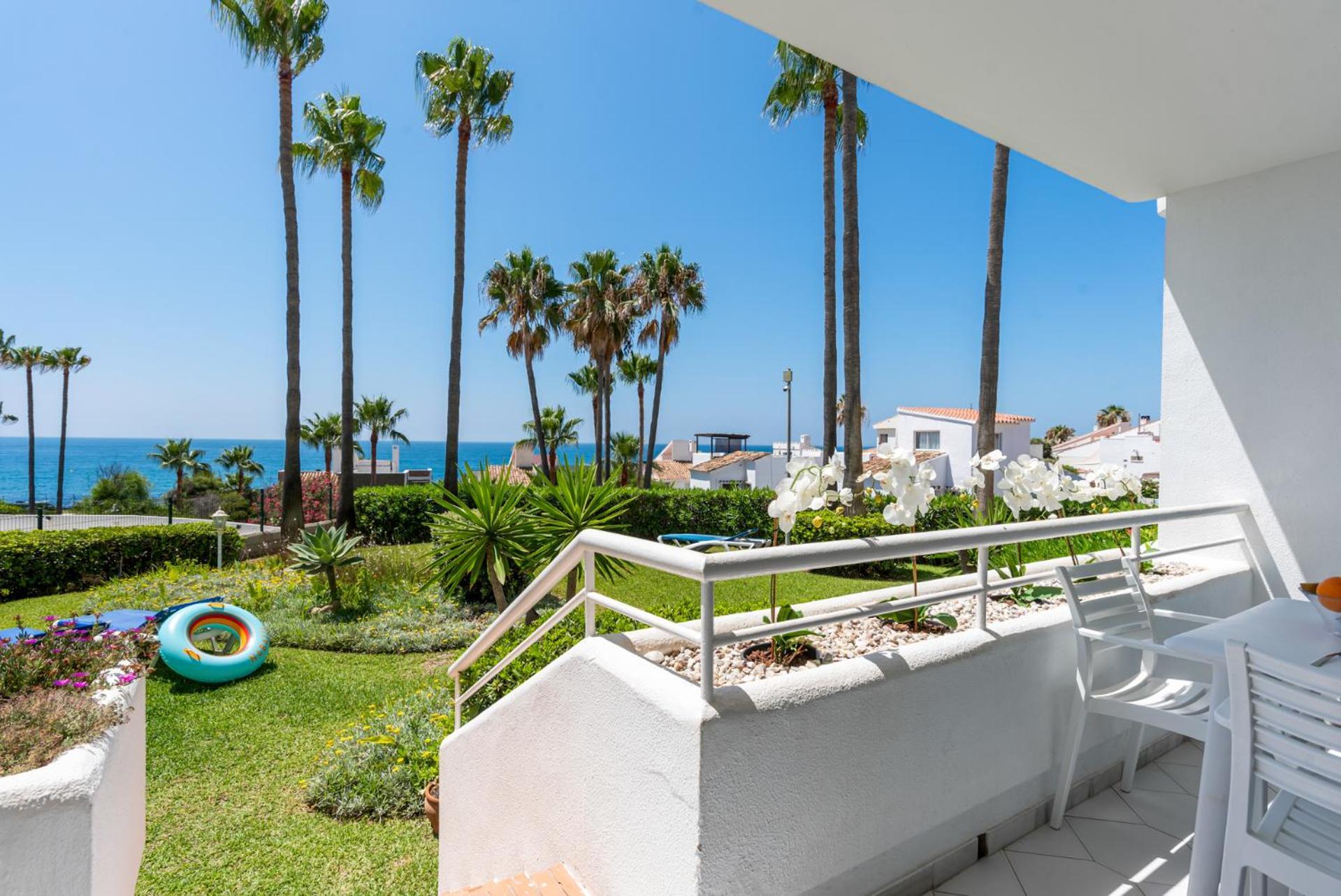Miraflores Apartments By The Beach Costa Del Sol Ситио-де-Калаонда Экстерьер фото